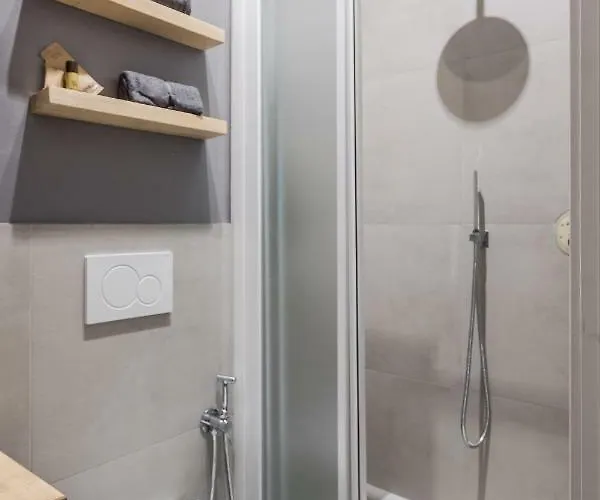 Interno 7 - Da Vale بولونيا